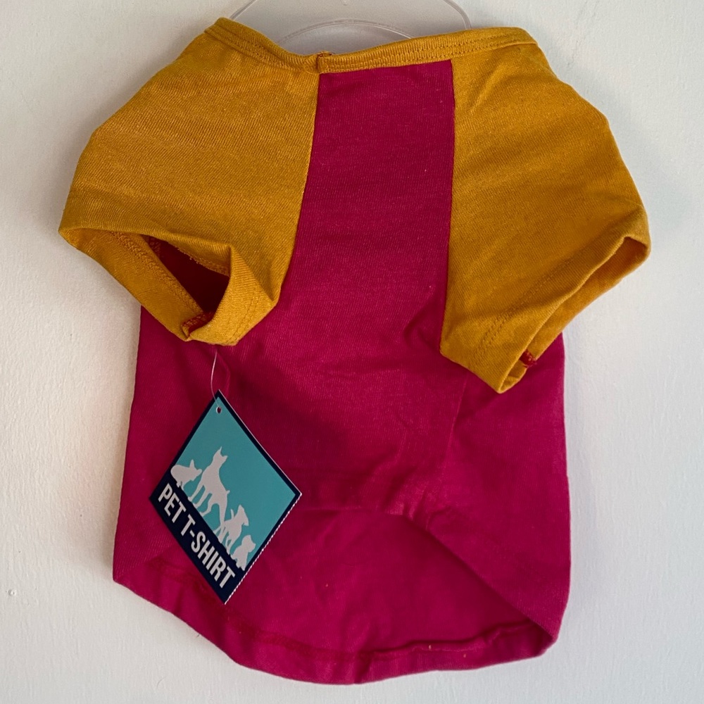 Resting Beach Face Colorblock Pink Dog Pet Shirt Size Medium NWT - Picture 4 of 5